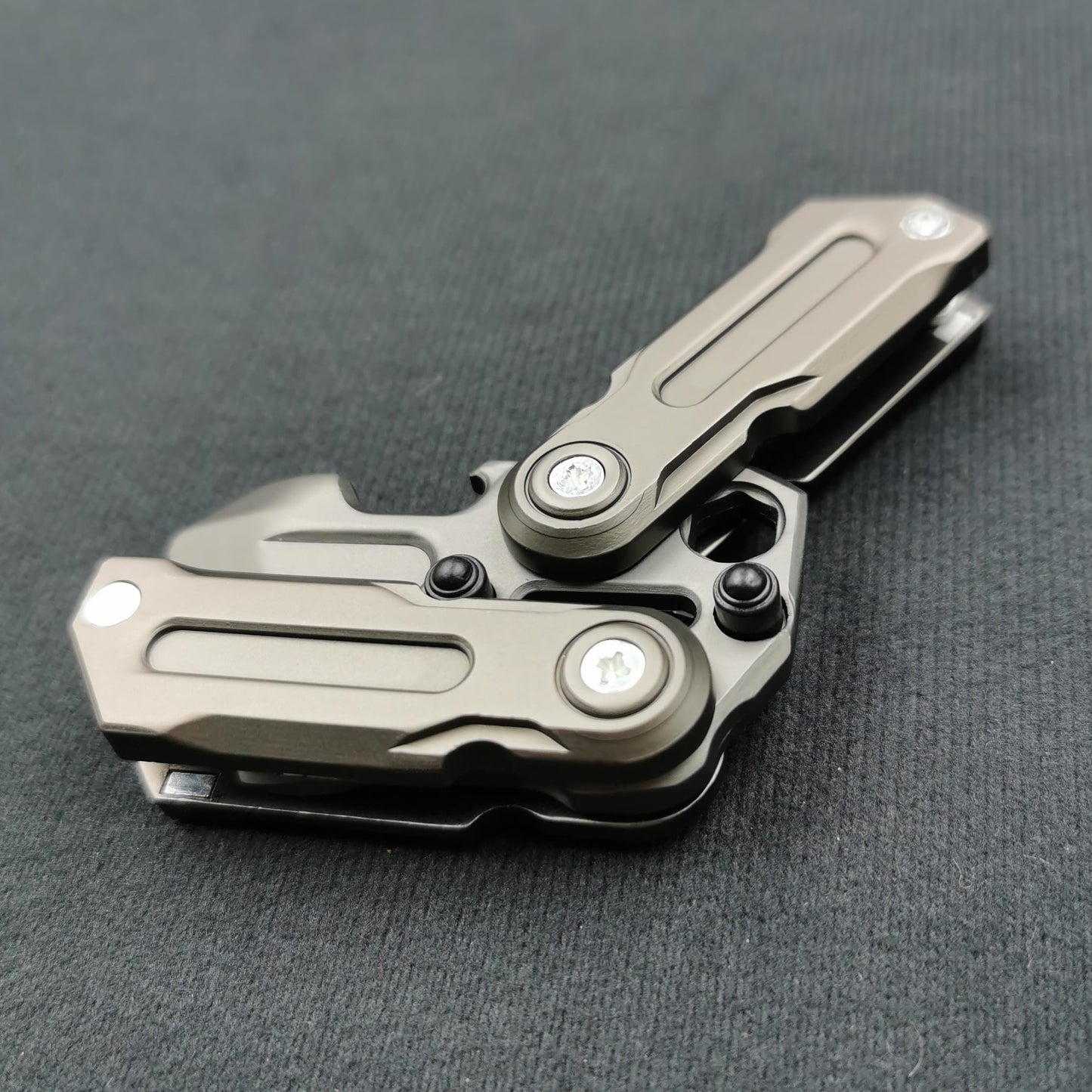 T-Conceal Edc Fidget Sliders Fidget Toys Stress Relief For Adults Magnetic Metal Multifunctional Crowbar Fidget Slider Spinner