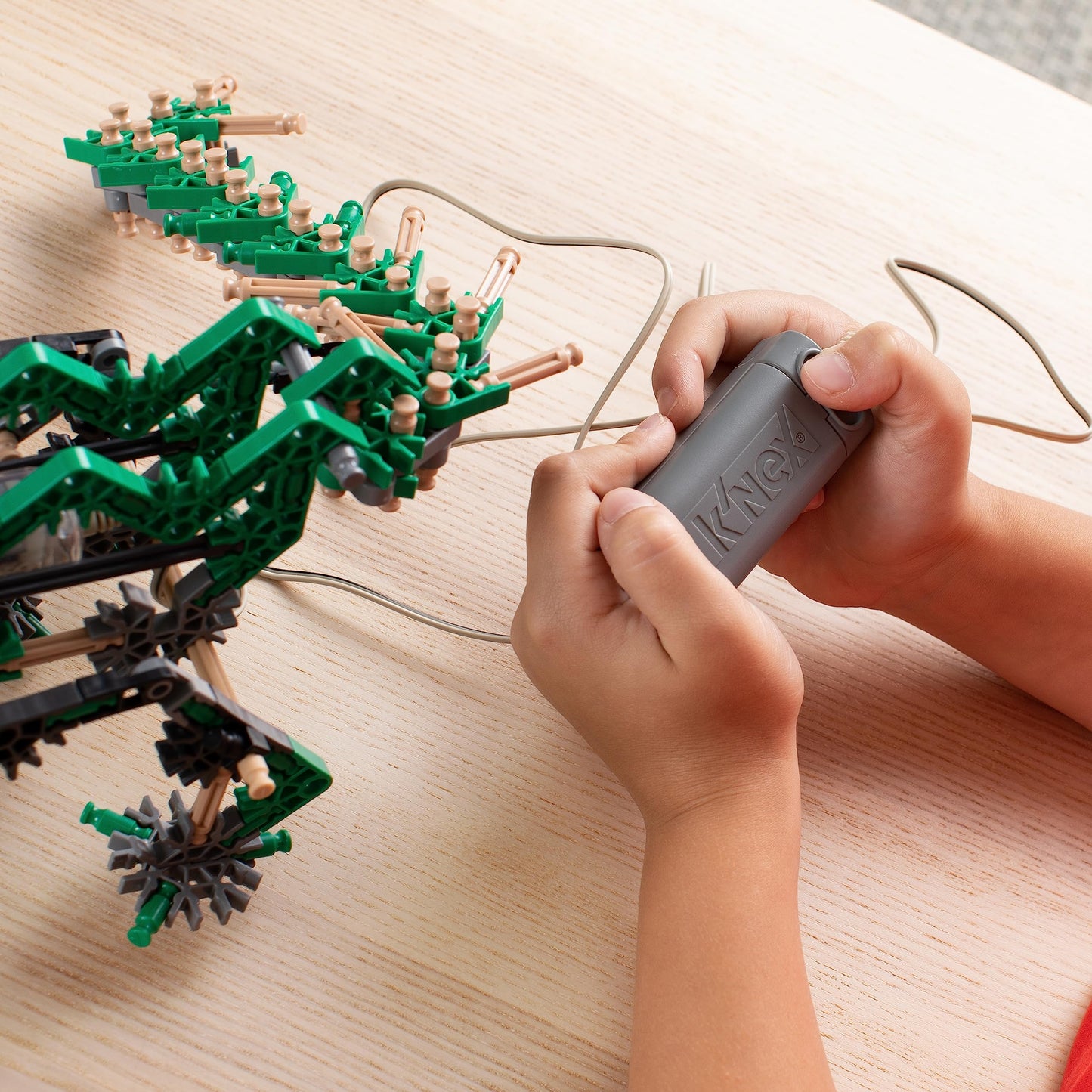 K'Nex - K'Nexosaurus Rex, Motorized Dinosaur Set ‚ 255 Pieces, Stem Building, Engineering Play, Kid Construction Set‚ Ages 7+