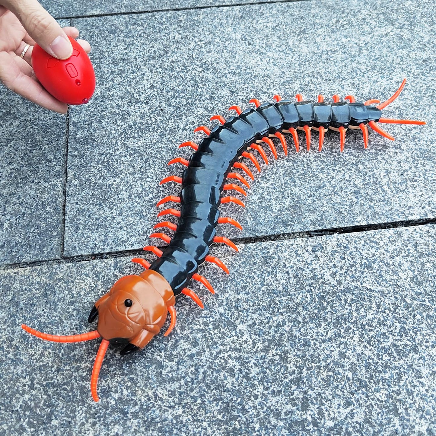 Tipmant Realistic Large Size Rc Centipede Scolopendra Animal Toy Infrared Remote Control Vehicle Car Scary Prank Kids Birthday Gifts (Dark Green)