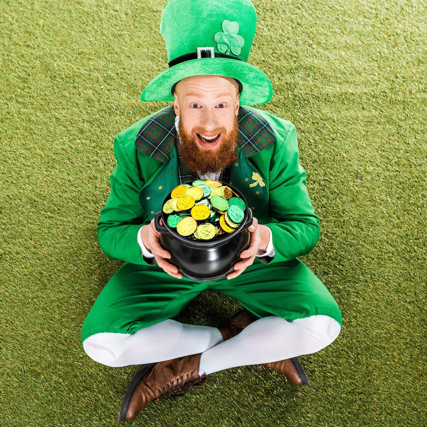 260 Pieces St. Patrick's Day Shamrock Coins 3-Leaf Clover 4 Leaf Clover and Happy St. Patrick's day Good Luck Green and Gold Plastic Coins for Party Supplies Decor