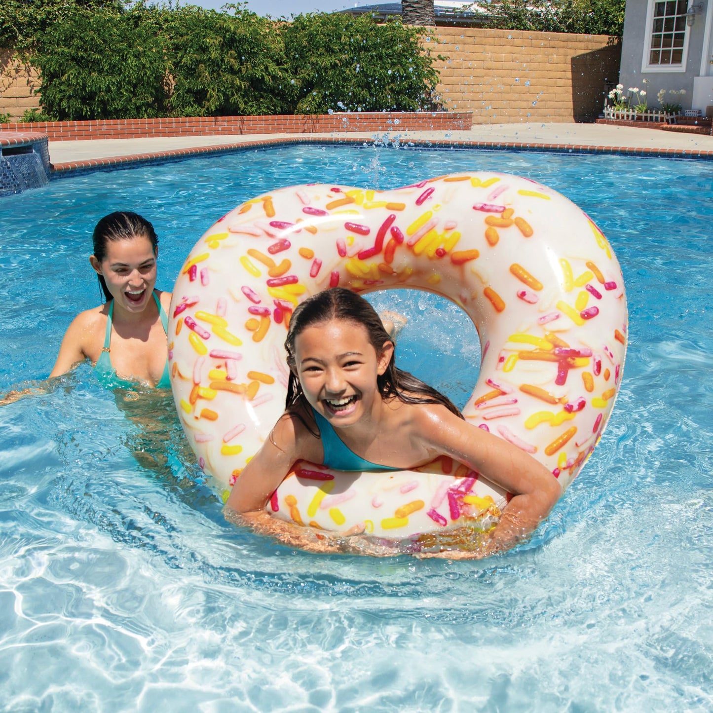 Intex Sprinkle Donut Heart Tube, Inflated Size: 94Cm X 89Cm X 25Cm (56253Np)
