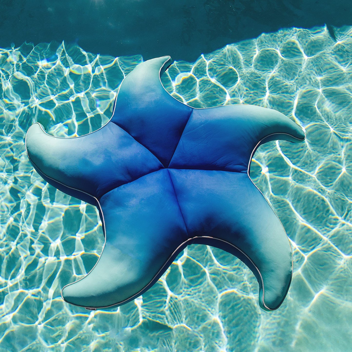 Big Joe Wavy Starfish No Inflation Needed Novelty Pool Float, Le Ombre Blue Double Sided Mesh, Quick Draining Fabric, 5 Feet Big