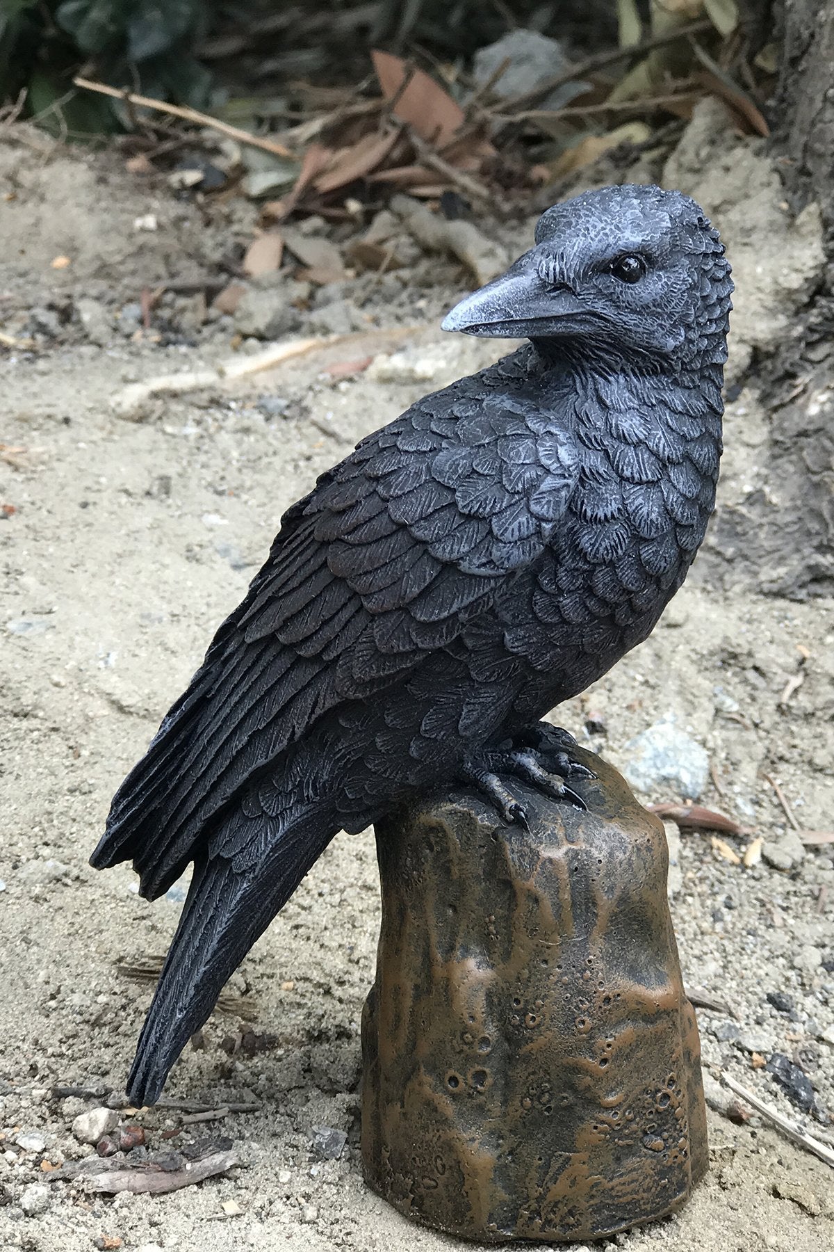 Pacific Giftware Dark Raven Crow Perched On Tree Stump Collectible Figurine Lifelike Colors 6 Inch Halloween Haunted House Evil Decor