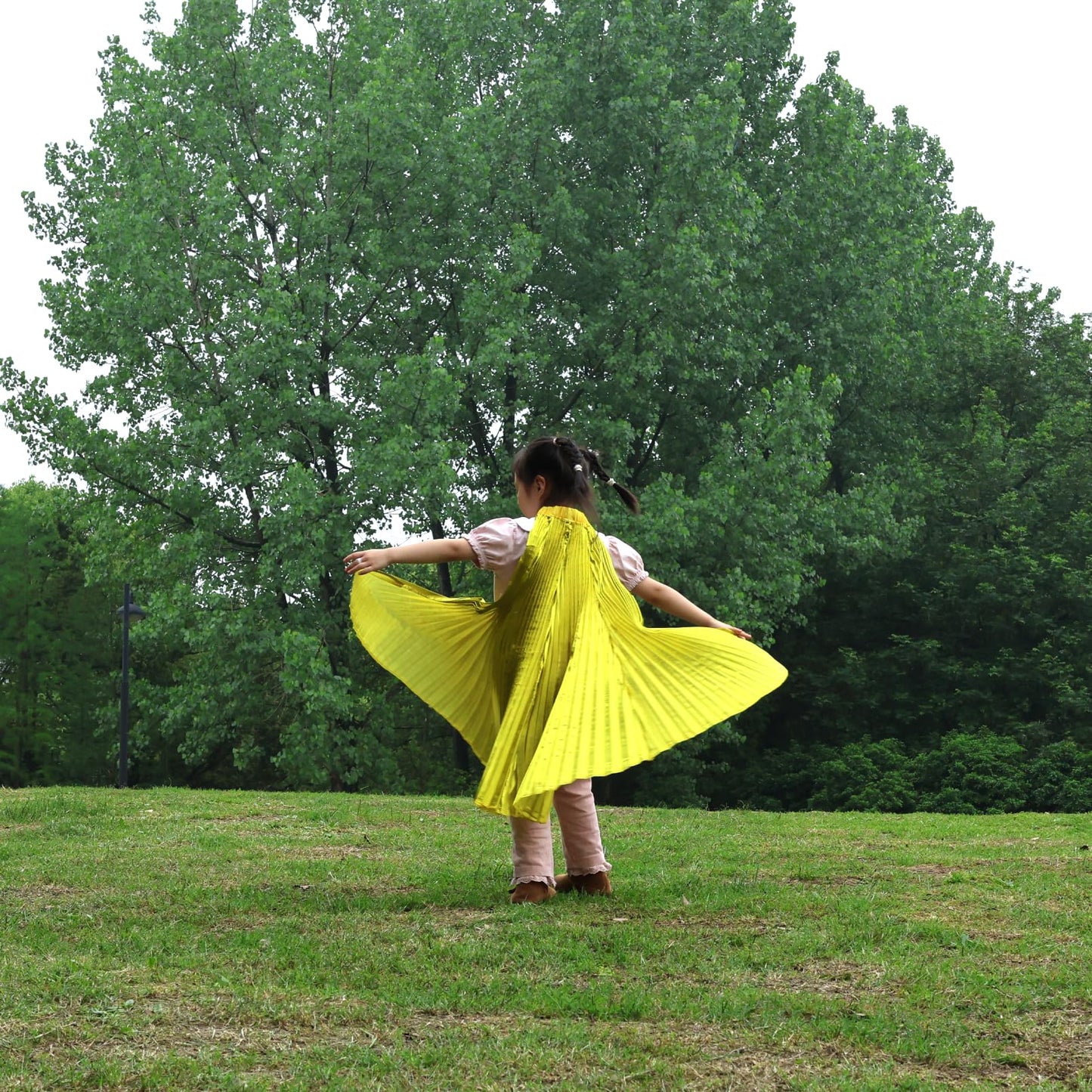 Rooyoon Angel Wings For Kids Children, Polyester Fairy Wings With Finger Loop, Worship Dance Wings, Dance Costume Props(White)