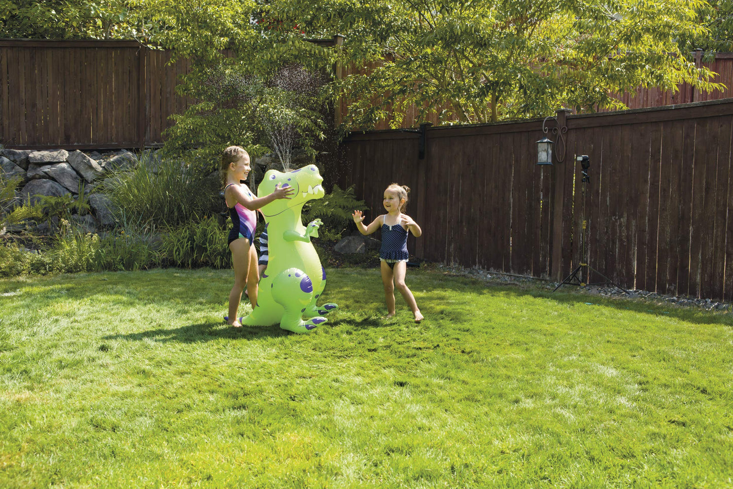 Toysmith Sprinkler Buddies Dynamic Dino Inflatable Outdoor Sprinkler