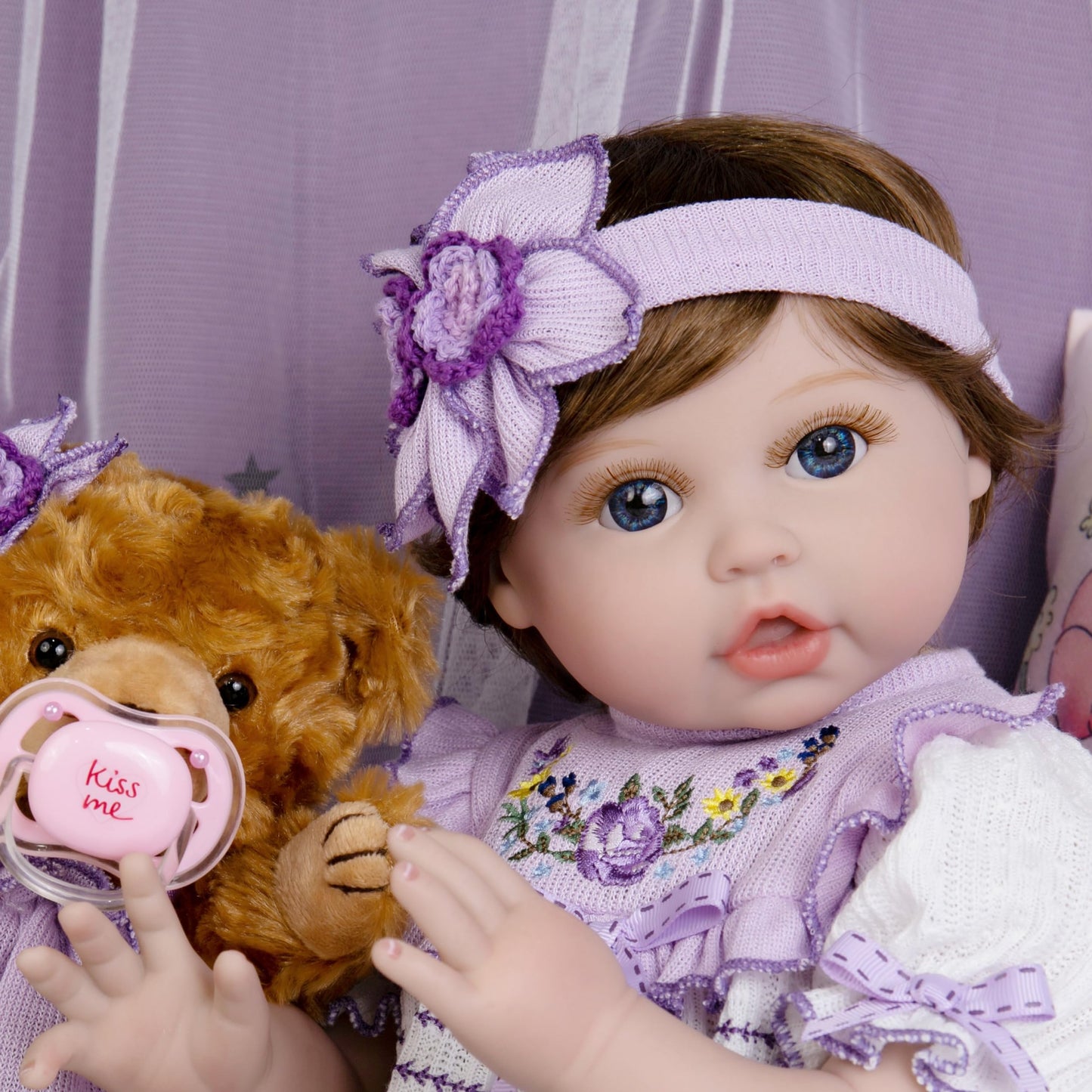 Ekokiz Realistic Reborn Baby Dolls, 22-Inch Newborn Baby Doll Soft Cloth Body Lifelike Baby Dolls Complete With Clothes And Toy