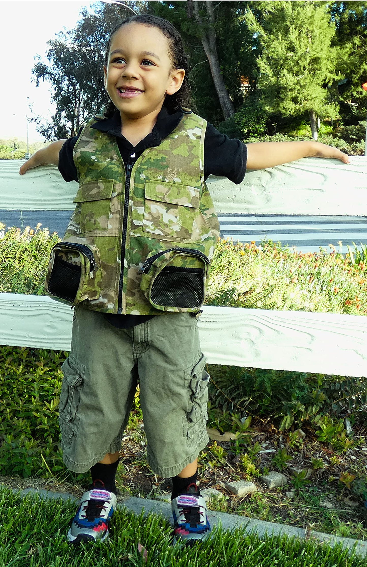 Eagle Eye Explorer Kids Cargo Vest Small/Medium Fits Youth Size 4-7 (Camouflage, Small/Medium)