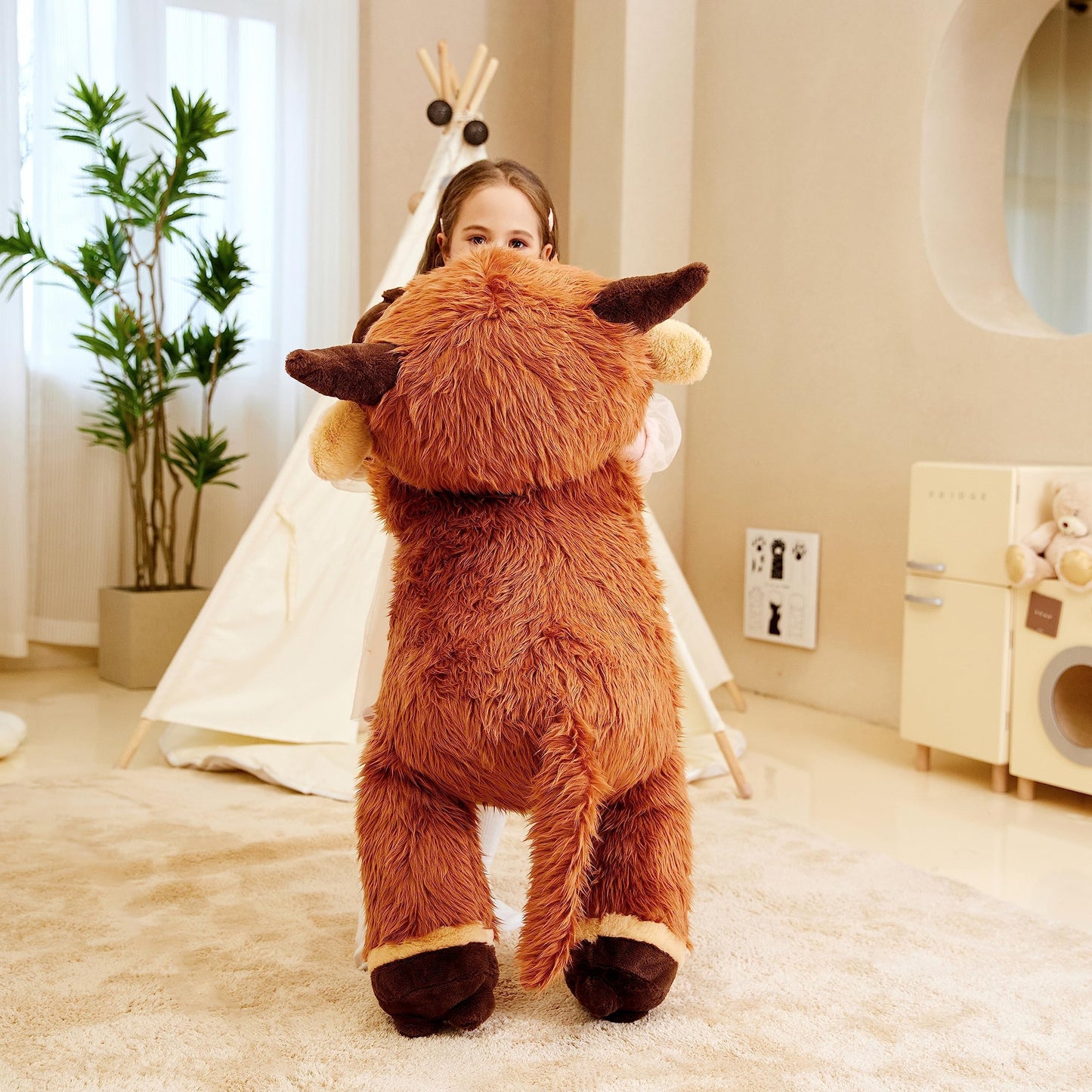IKASA Giant Highland Cow Plush Toy, 33 Soft Fluffy Jumbo Stuffed Animal, Cute Gifts for Kids, Big Scottish Highland Cow