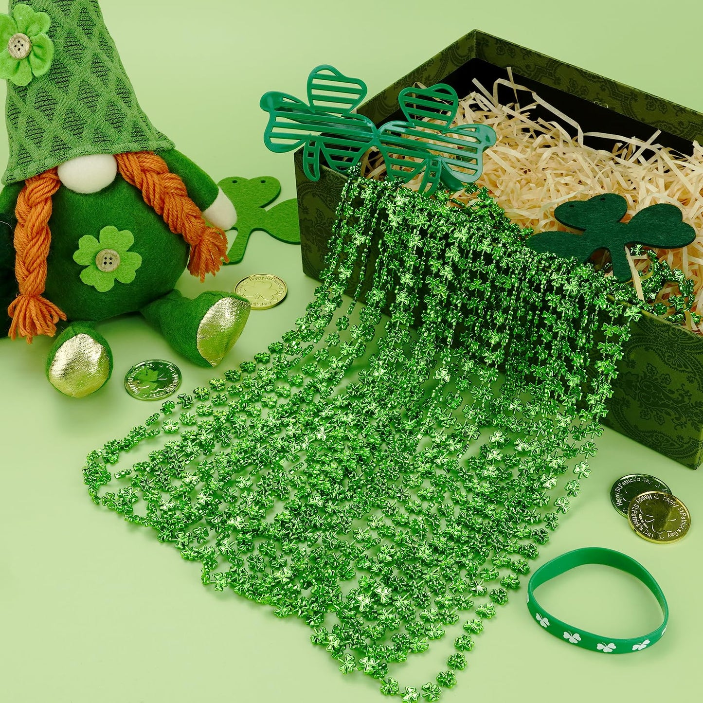 ZZYFGH 24 Pcs Shamrock Necklaces Bulk St Patricks Day Beads Necklace, Plastic Shamrock Necklaces Bulk, 33'' 7mm Green Clover-Sha