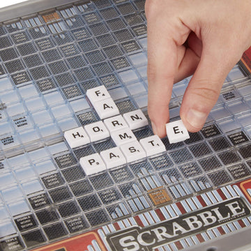 Hasbro Gaming Scrabble Road Trip Series - Multicolor, Plastic, Model E3283
