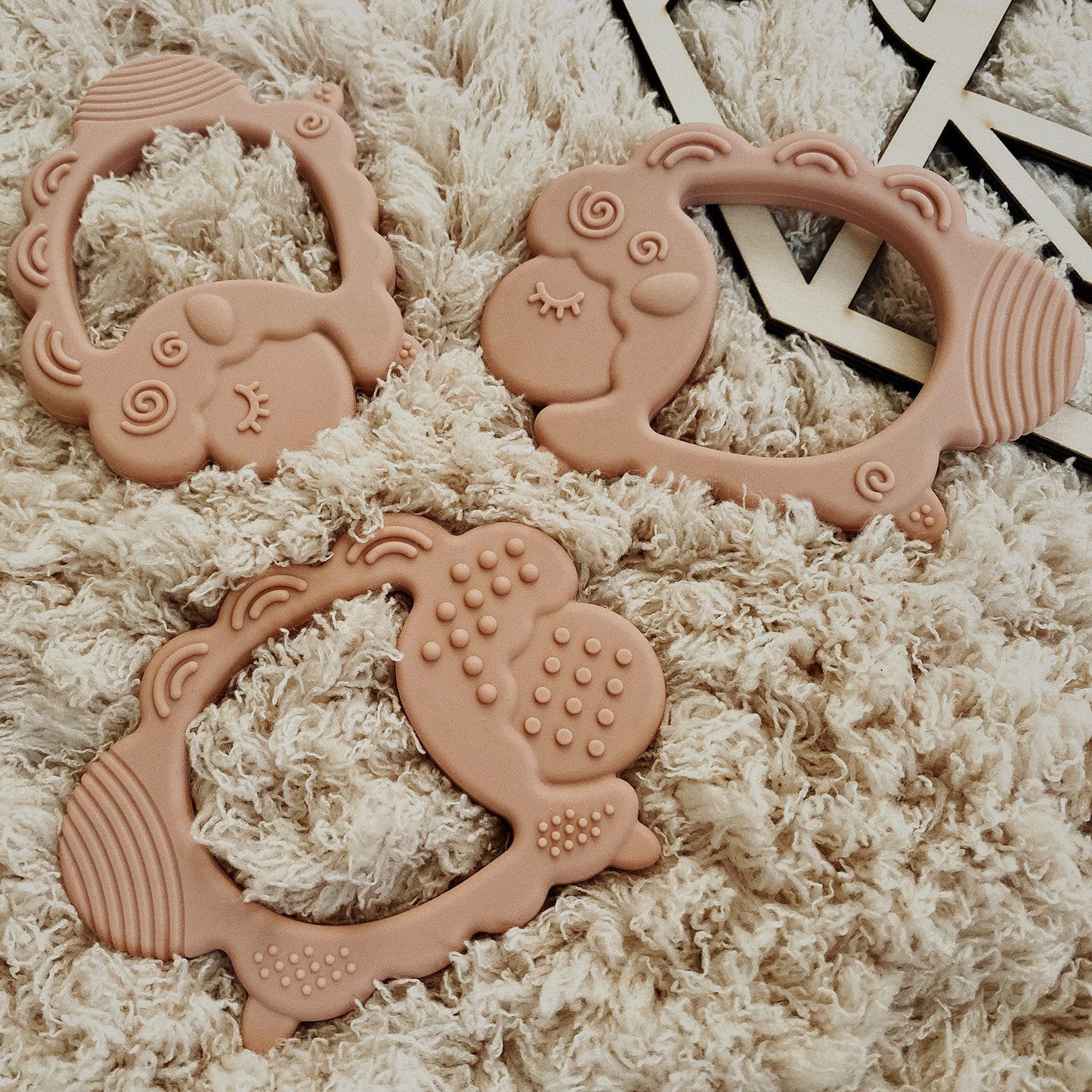 Moonkie Teething Toy, Safe & Easy To Hold Bpa Free Silicone Baby Soothing Teethers, Prevent Finger Sucking Teether Toys Best For Babies 0-6 6-12 Months (Sheep Shifting Sand)