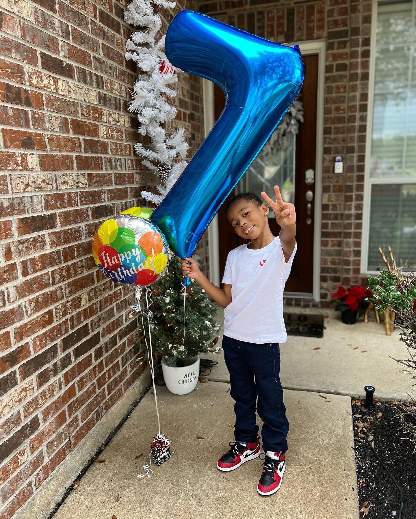 Metallic Blue Number 7 Balloon 40 Inch, 7 Balloon Number, 7Th Birthday Decorations, Navy Blue Party Supplies For Boys Girls