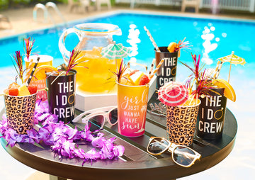 American Greetings Bachelorette Party Supplies, Girls Just Wanna Have Sun 22 Oz. Party Cups (8-Count)