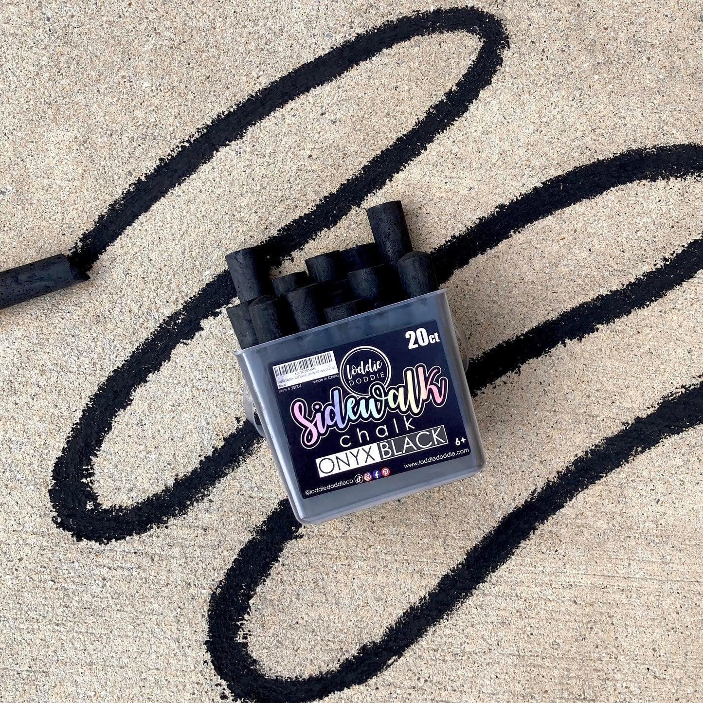 Loddie Doddie- 20Ct Bucket Of Sidewalk Chalk- Onyx Black- Long Lasting Non-Toxic Jumbo Sticks- Reusable Bucket For Hours Of Fun