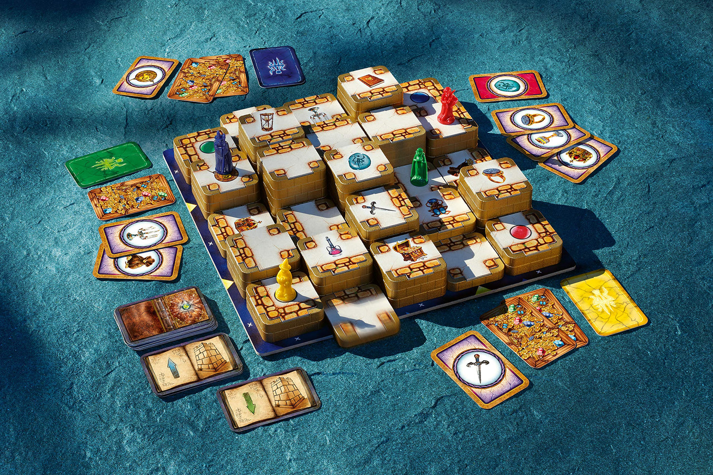 Ravensburger 3D Labyrinth Family Board Game | Easy To Learn Puzzle Game | Engaging Brain Teaser For Kids & Adults | Unique Replay Value