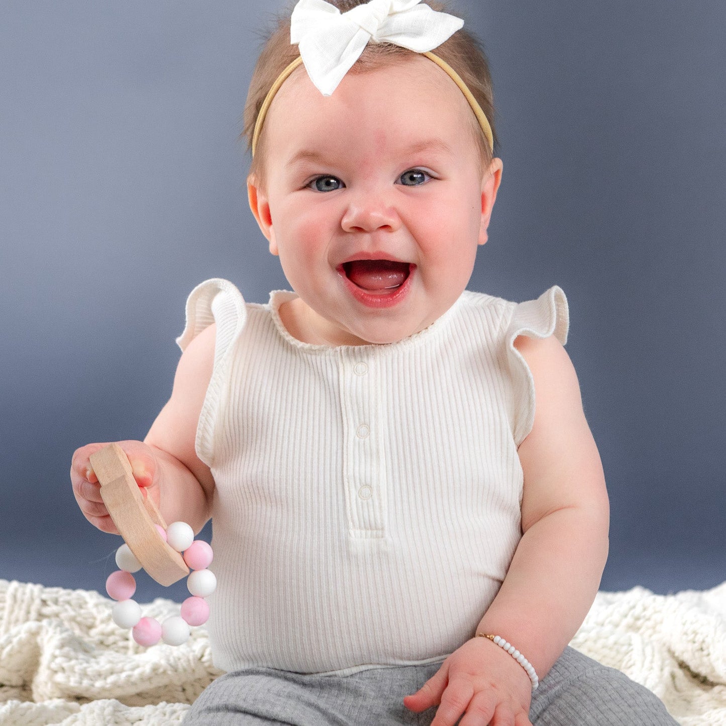 Silicone Bead Teether with Organic Cotton Bag - Heart with Pink Beads | Made in the USA ๐บ๐ธ