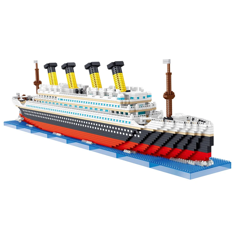 4404PCS Titanic Building Blocks Cruise Ship Mini Assemble Bricks Model Toys Kits Desktop Decoration Ornaments Gifts For Adults