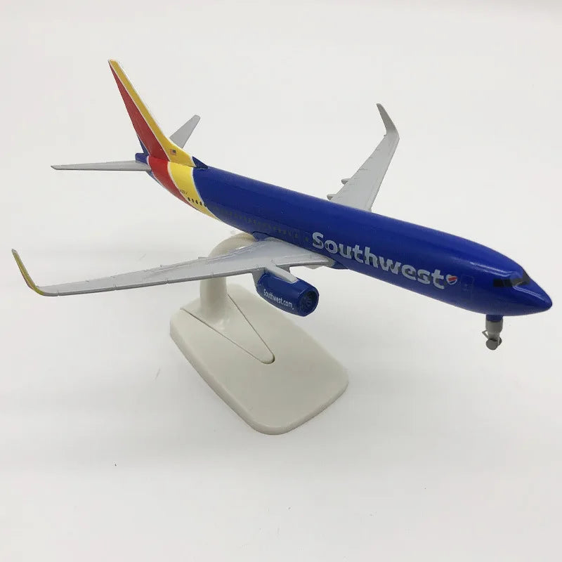 20cm Scale Toy Model Planes B737 Southwest Model Airplane Plane Alloy Diecast Aircraft Model For Collection & Gifts