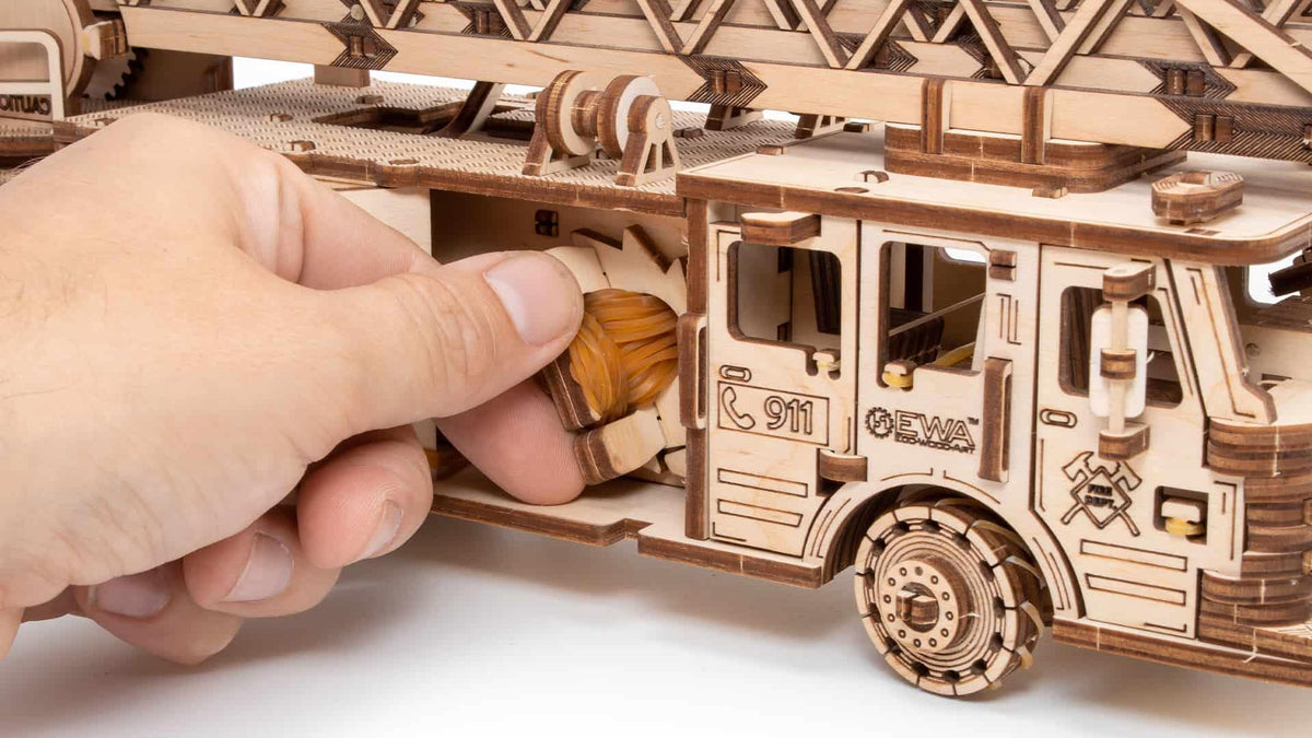 Fire Truck — Mechanical Wooden Model, 439 Pieces