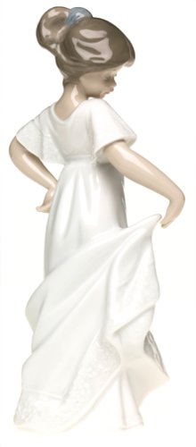 NAO How Pretty!. Porcelain Girl Figure.