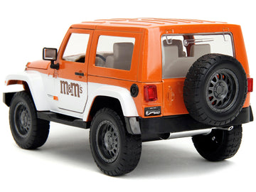 2017 Jeep Wrangler Orange Metallic And White And Orange M&M Diecast Figure ''M&M'S'' ''Hollywood Rides'' Series 1/24 Diecast Mod