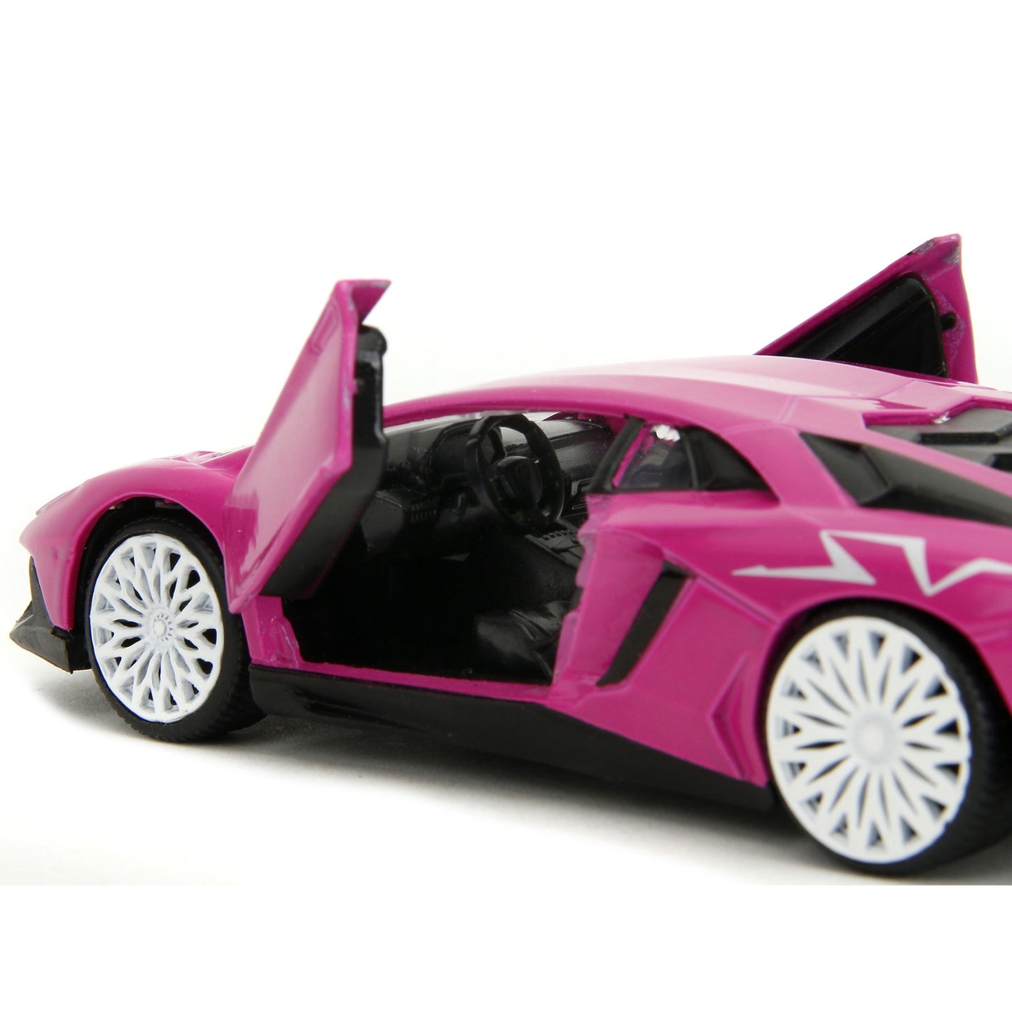 Lamborghini Aventador Sv Pink ''Pink Slips'' Series 1/32 Diecast Model Car By Jada