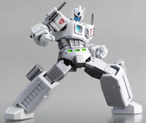 Transformers Kaiyodo Revoltech Super Poseable Action Figure Ultra Magnus