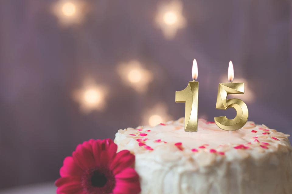 Qj-solar Gold Birthday Candles Set, Number 15 Cake Topper for 15th & 51st Birthday Party Decorations, Synthetic Wax Material