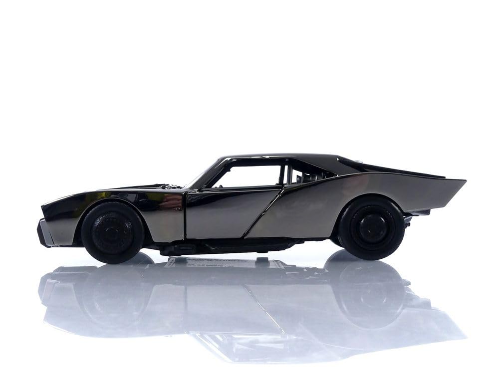 Jada Toys Batmobile SDCC 2022 1:24 Scale with Batman Diecast Vehicles, Chrome Black