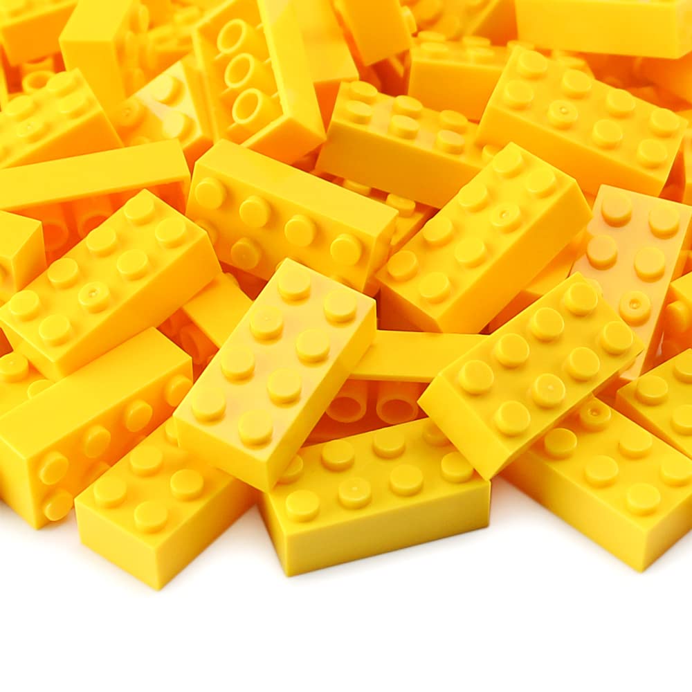 100Pcs 2X4 Bricks Yellow Building Blocks Creative Play Set Classic Basic Pieces Parts Toy Accessories Combine With 3001 Major Brick Brands