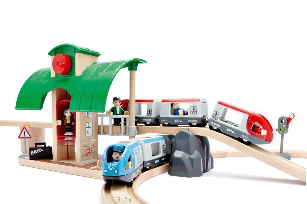BRIO World 33512 Travel Switching Set - 42-Piece Wooden Train Toy for Kids Ages 3+ - Multi Color, Compatible with All BRIO Railway Toys