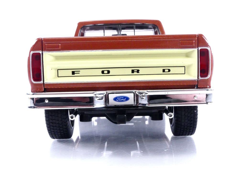 Maisto 31462BR Collectible Miniature Car, Brown/Cream