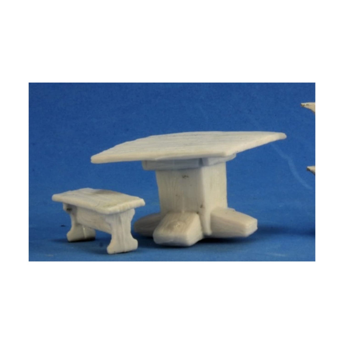 Reaper Rem77319 Bones Table & Benches Miniature Figures