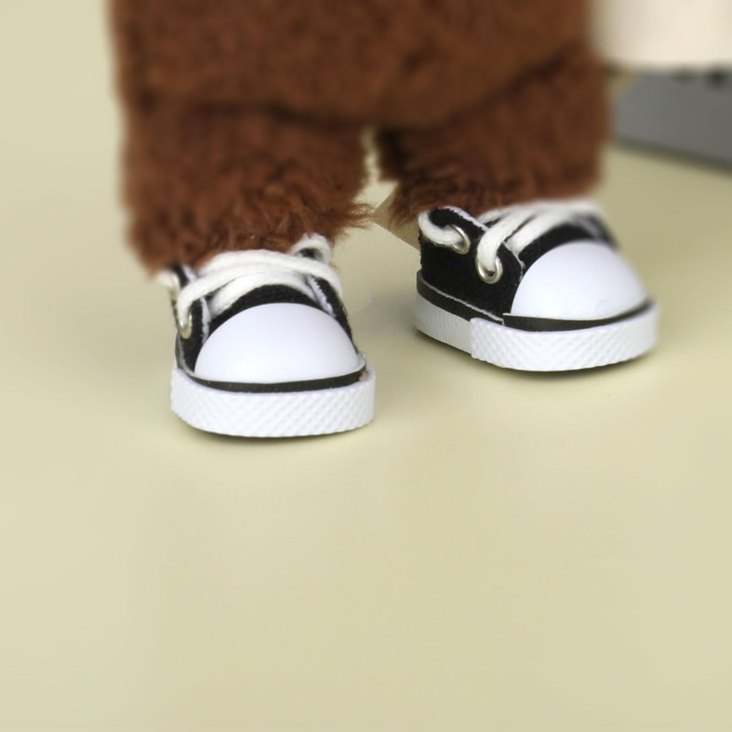 Mikovivi 2Pcs 17Cm Doll Shoes & Glasses, Fashion Mini Lace-Up Canvas Casual Sneakers & Eyeglasses Cute Doll Outfit Accessories (