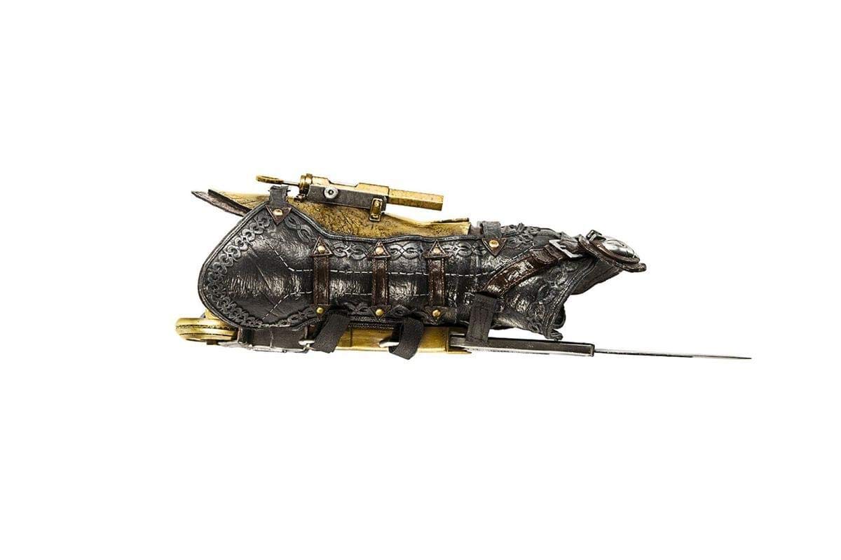 Ubisoft Assassin’s Creed Syndicate Gauntlet with Hidden Blade, Plush, Multicolor, Model 300083858