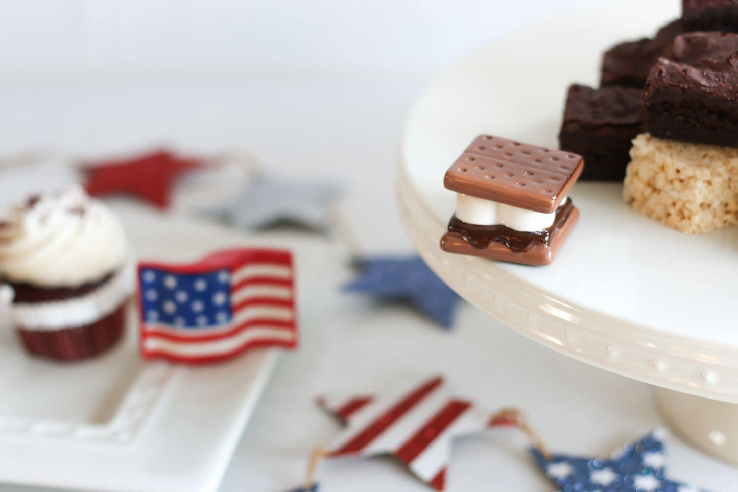 Nora Fleming Hand-Painted Mini: Gimme S'More (S'Mores) A258