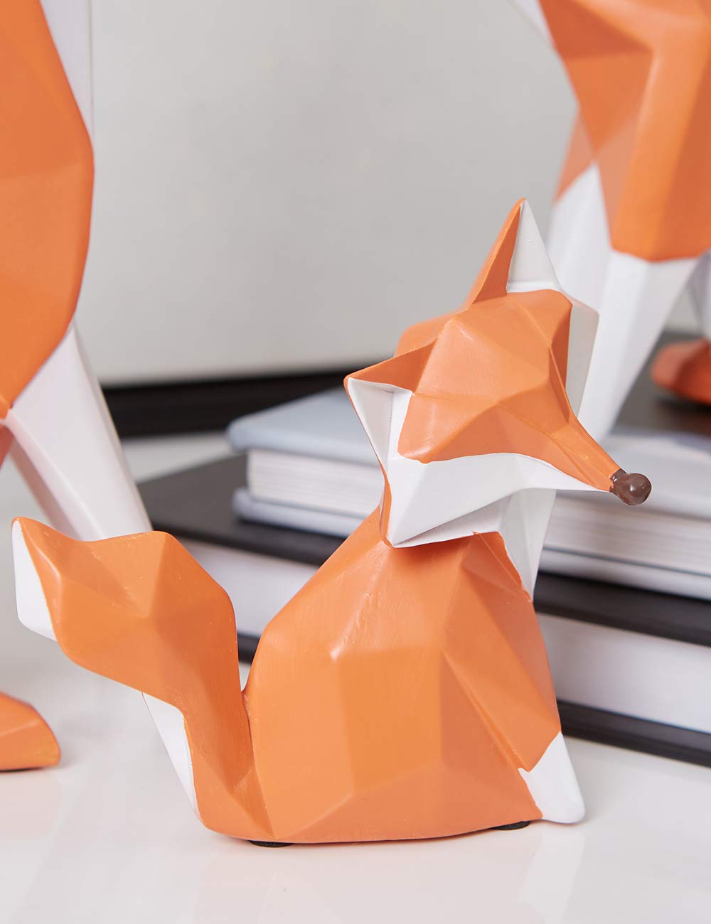 Haucoze Fox Figurine Statue Gifts Geometric Sculpture Decor Polyresin Animal Arts 4.0 Inch