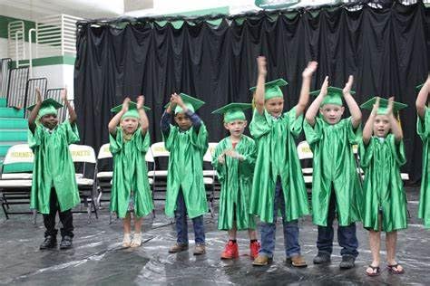 Gradplaza Shiny Choir Robe Kindergarten Preschool Graduation Gown Shiny Graduation Gown For Kids Emerald Green Size 33