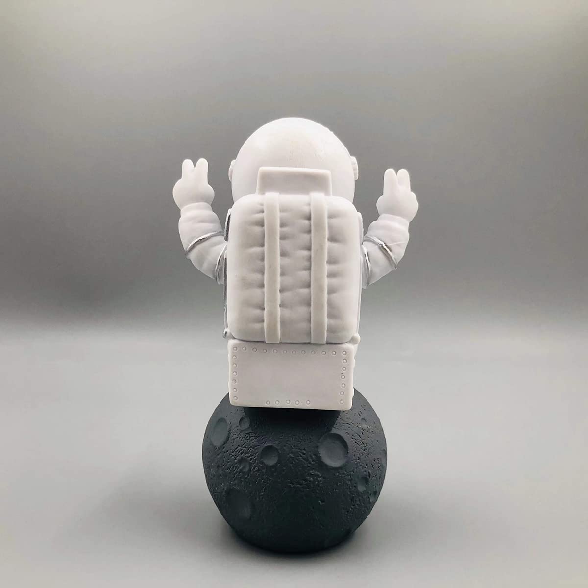 Ecacon Figurine Astronaut Statue Spaceman D  Cor,Desktop & Tabletop Decorative Cute Mini Space Figure Ornament,Cake Toppers Deco