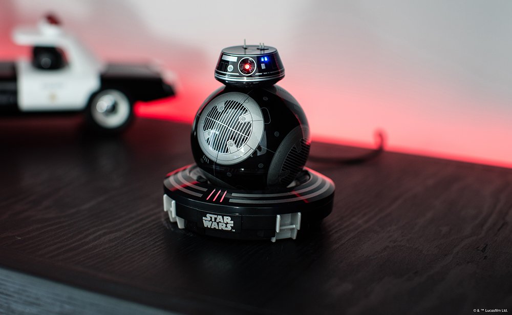 Interactive App Controlled Robot Toy with Augmented Reality & Droid Trainer