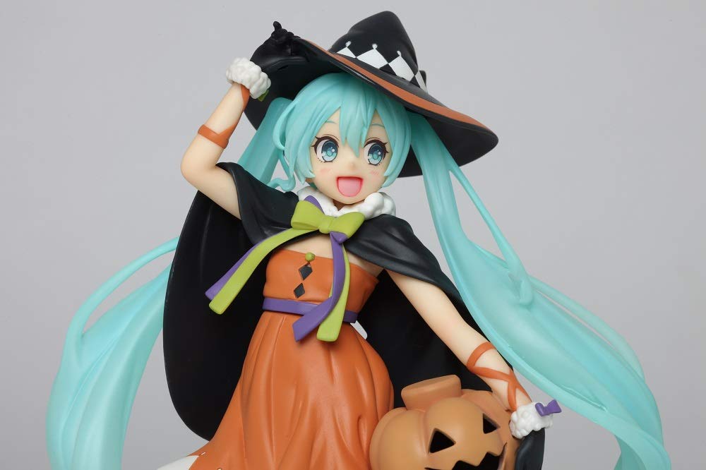 Taito Hatsune Miku Figure 2Nd Season Autumn Ver (Re-Sales) Prize Figure, Multiple Colors (T83541)