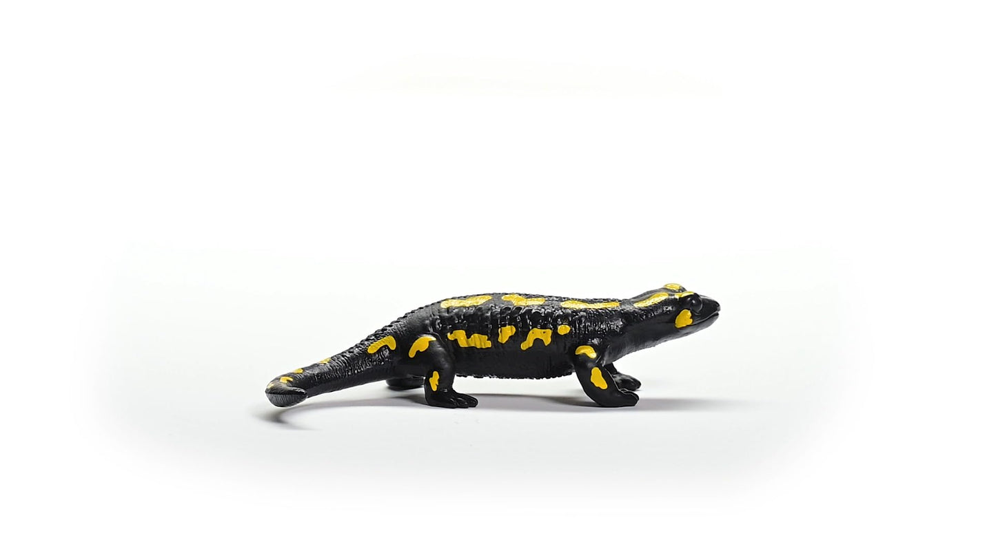 Schleich Wild Life New 2024 Wild Animal Toy Fire Salamander Lizard Figurine