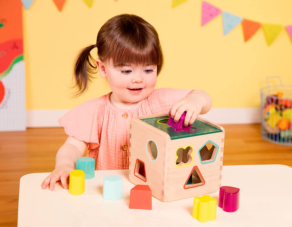 B.Woody - Wonder Cube Shape Sorter