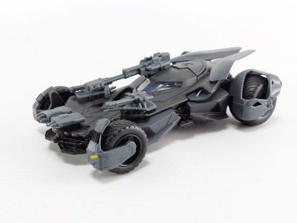 Jada Toys Dc Comics Justice League Batman & Batmobile 1:32 Die - Cast Vehicle With Figure,Black
