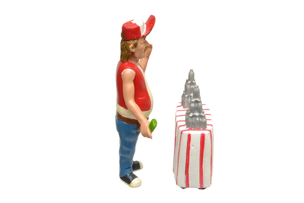 American Diorama 23875 Carnie Barney Trailer Park Figure For 1-18 Diecast Model Cars
