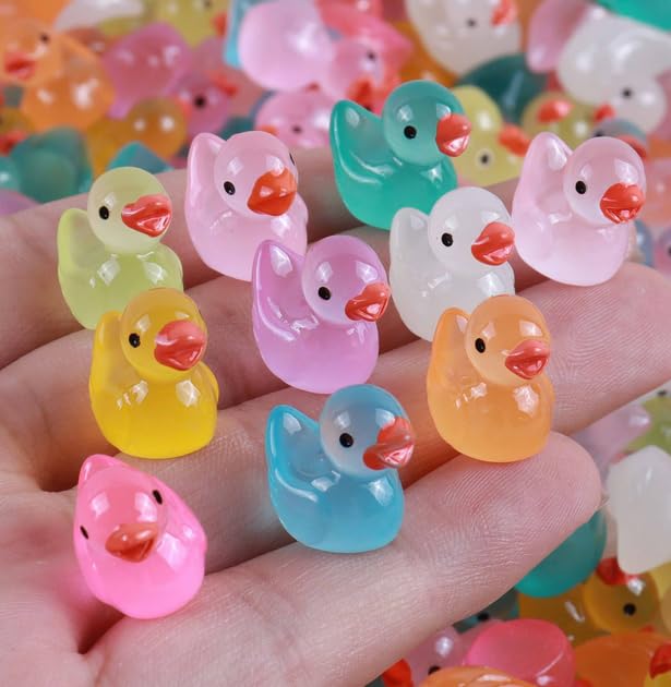 100pcs Mini Resin Duck,15 mm Dollhouse D  cor Glow in The Dark for Aquarium Decor Micro Fairy Garden Landscape Hide,Seek Party T
