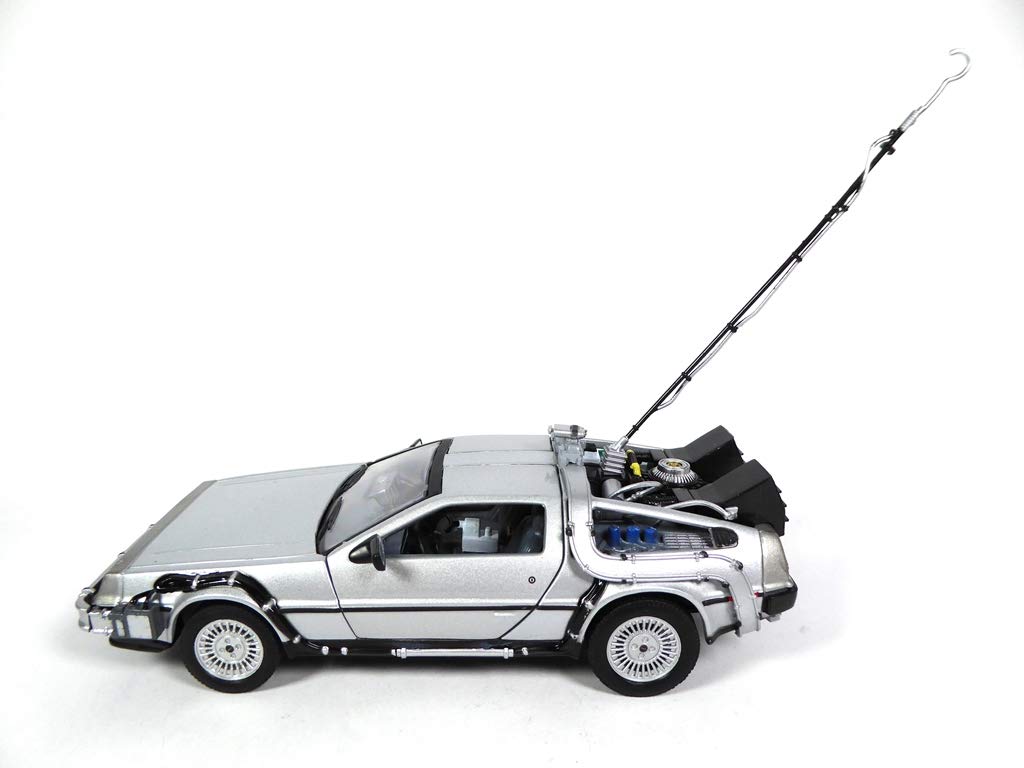 OPO 10 - Delorean car from The Movie Back to The Future I - Scale 1:24-22443W