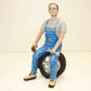 Motorhead Miniatures 1/18 Michele and Derek Tire Brigade Figurine Set - Multicolor Plastic, 2 Piece