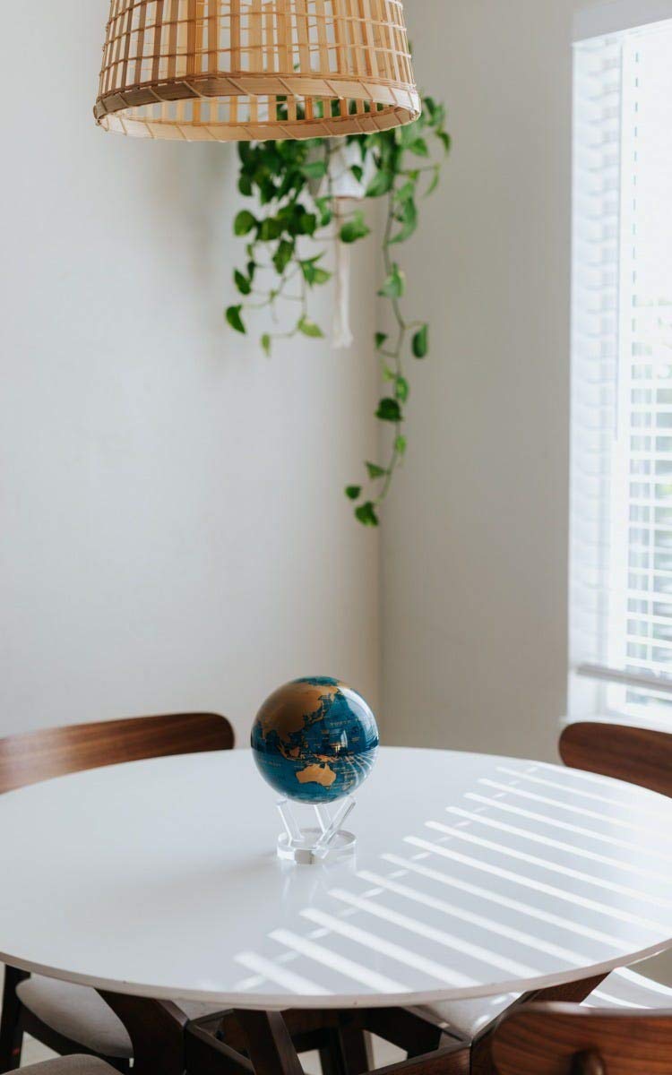 Mova Globe Blue And Gold 6''