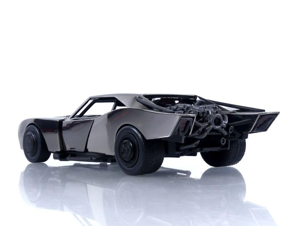 Jada Toys Batmobile SDCC 2022 1:24 Scale with Batman Diecast Vehicles, Chrome Black